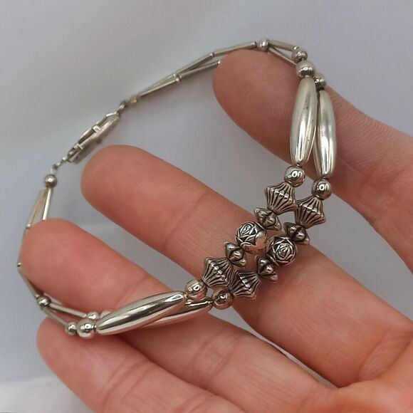 Navajo handmade sterling earrings bracelet - Picture 9 of 13